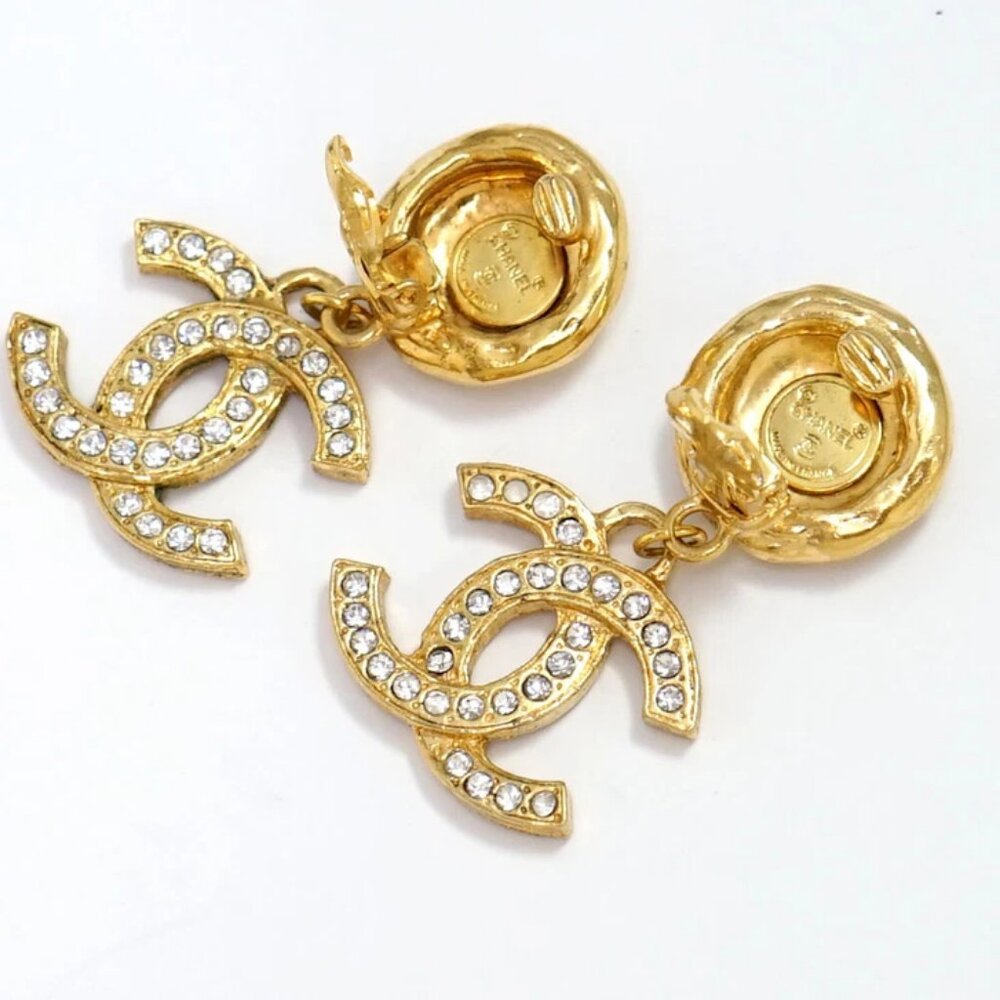 CHANEL CC Logos Rhinestone Round Drop Earrings Gold Tone Auth w/Box c11280 - Picture 4 of 7